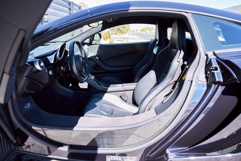 Used 2012 McLaren MP4-12C Coupe image 34