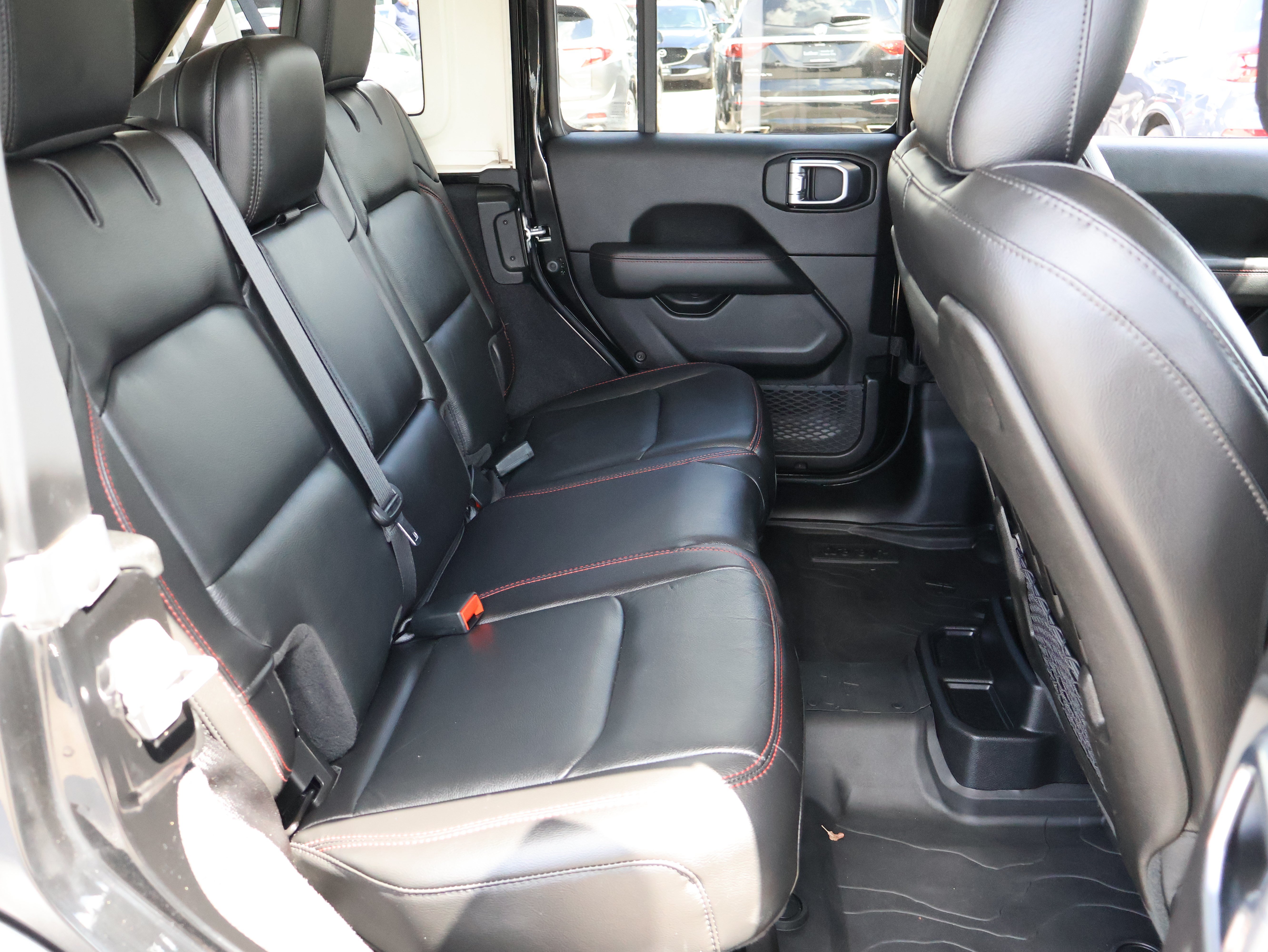 Used 2019 Jeep Wrangler Unlimited Rubicon AWD/4WD image 12