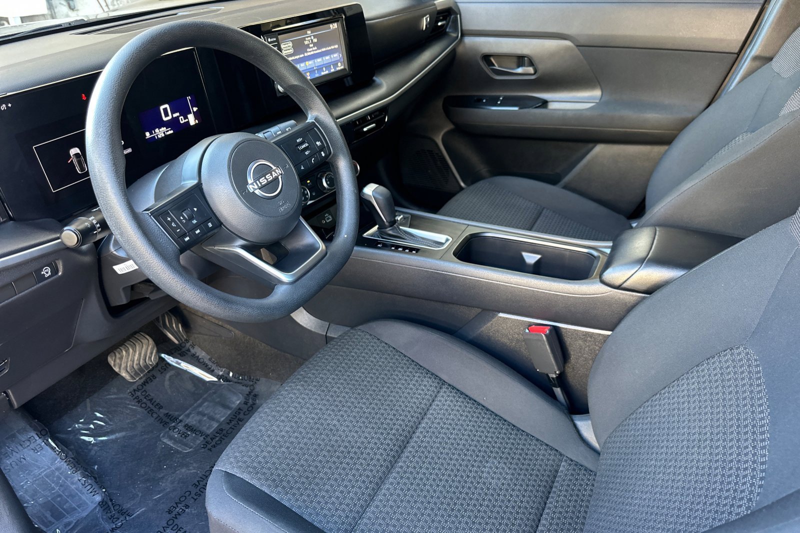 Used 2025 Nissan Kicks S image 10