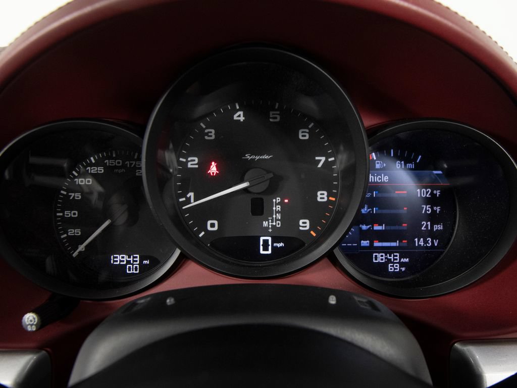 Certified 2021 Porsche 718 Boxster Spyder RWD image 23