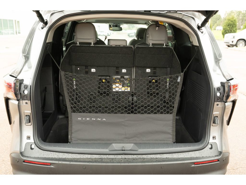 New 2026 Toyota Sienna XLE image 15