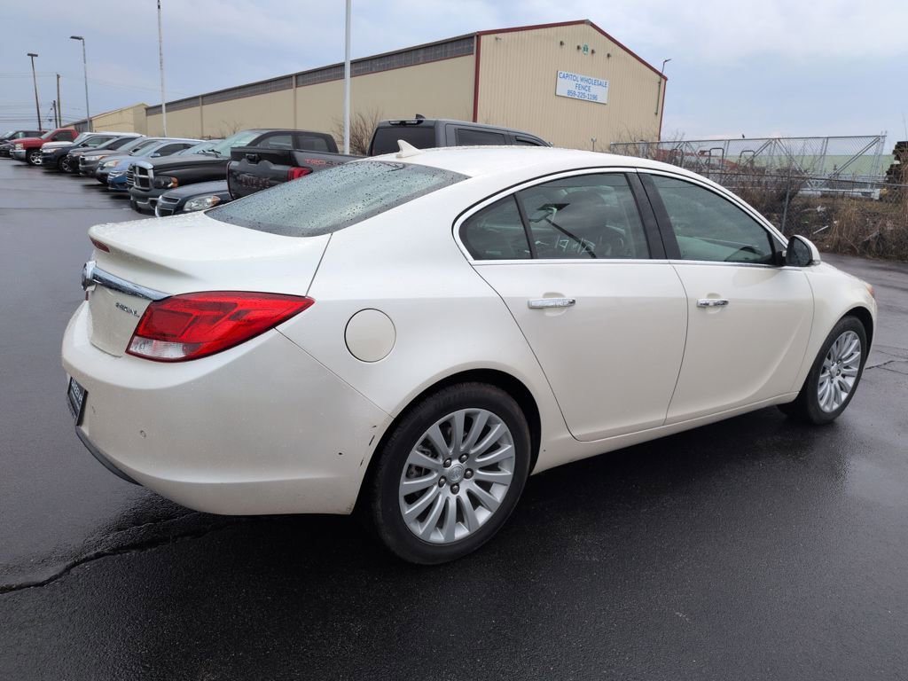 Used 2012 Buick Regal Premium image 6