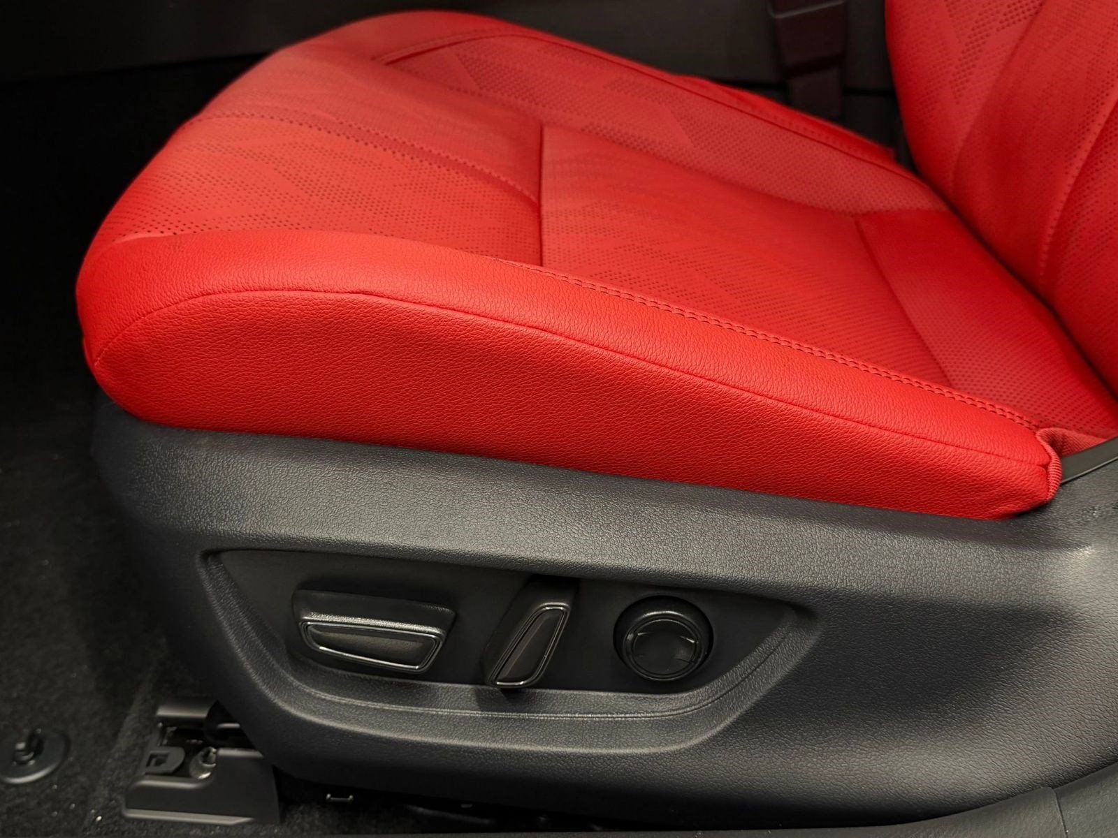 New 2026 Toyota Camry LE image 11