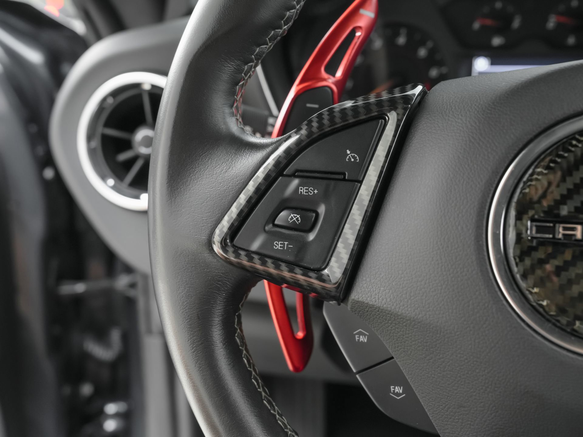 Used 2023 Chevrolet Camaro LT w/ Technology Package RWD image 18
