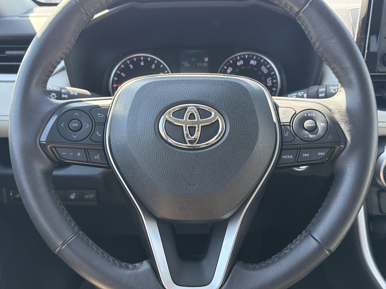 Used 2022 Toyota RAV4 XLE w/ Convenience Package AWD/4WD image 25