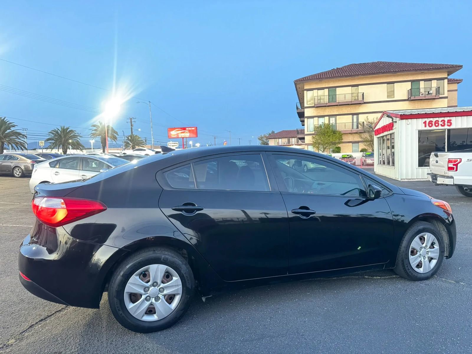 Used 2016 Kia Forte LX FWD image 9
