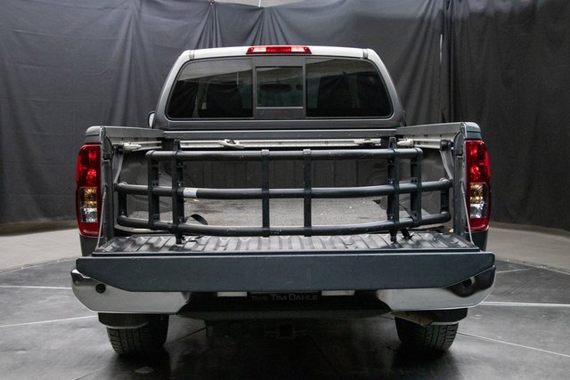 Used 2020 Nissan Frontier SV image 13