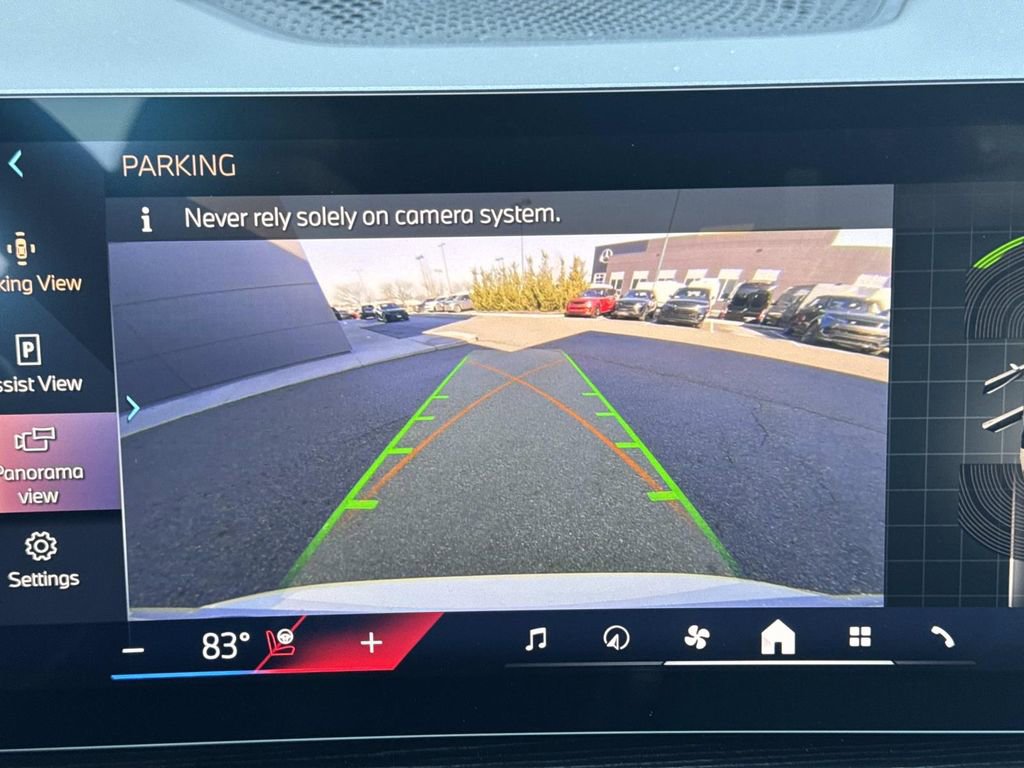 Used 2025 BMW X5 xDrive50e w/ M Sport Package image 23