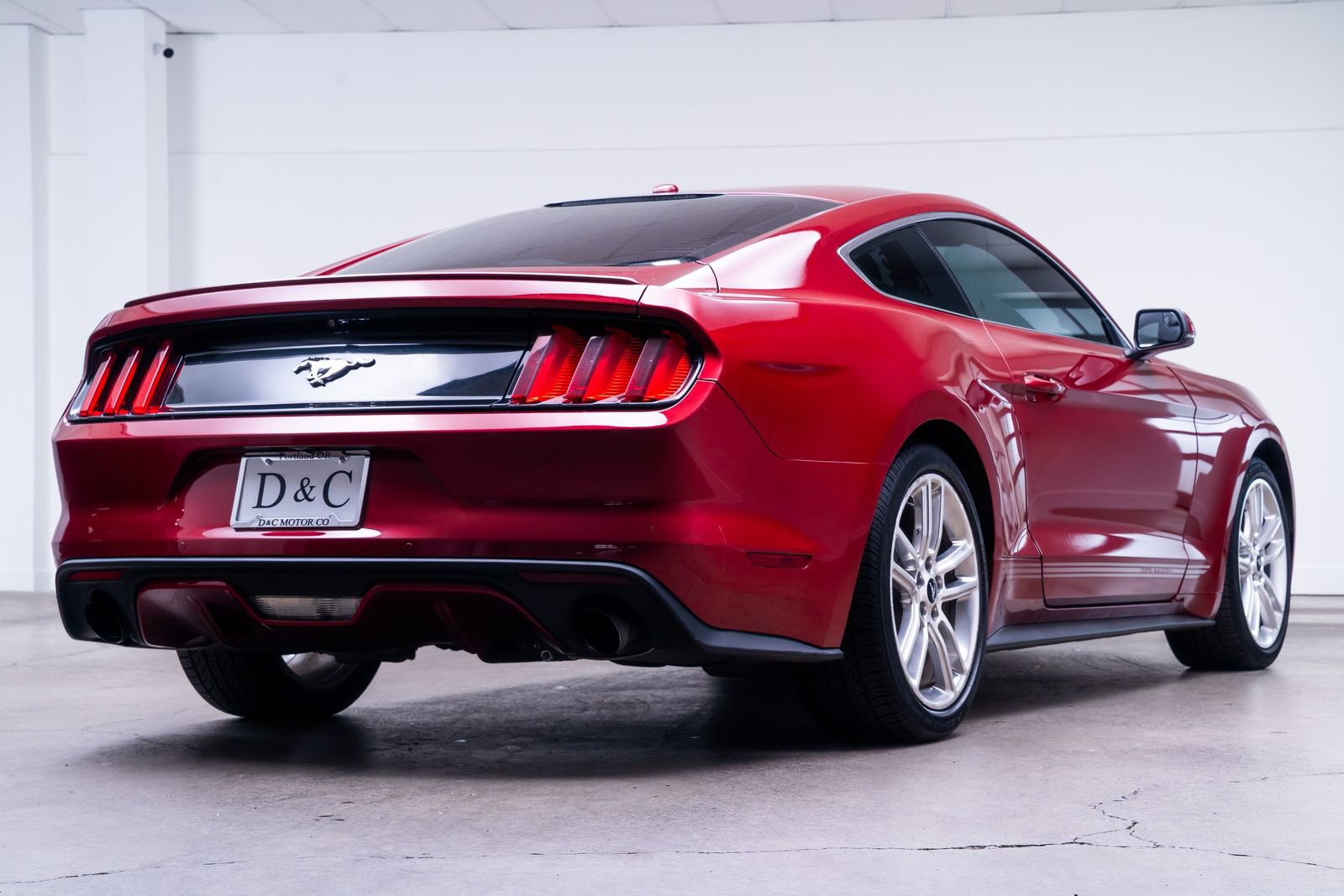 Used 2016 Ford Mustang Premium w/ Pony Package RWD image 8