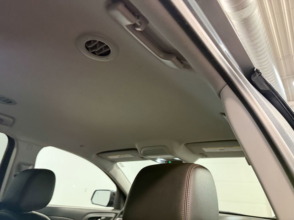 Used 2023 GMC Acadia AT4 AWD/4WD image 17