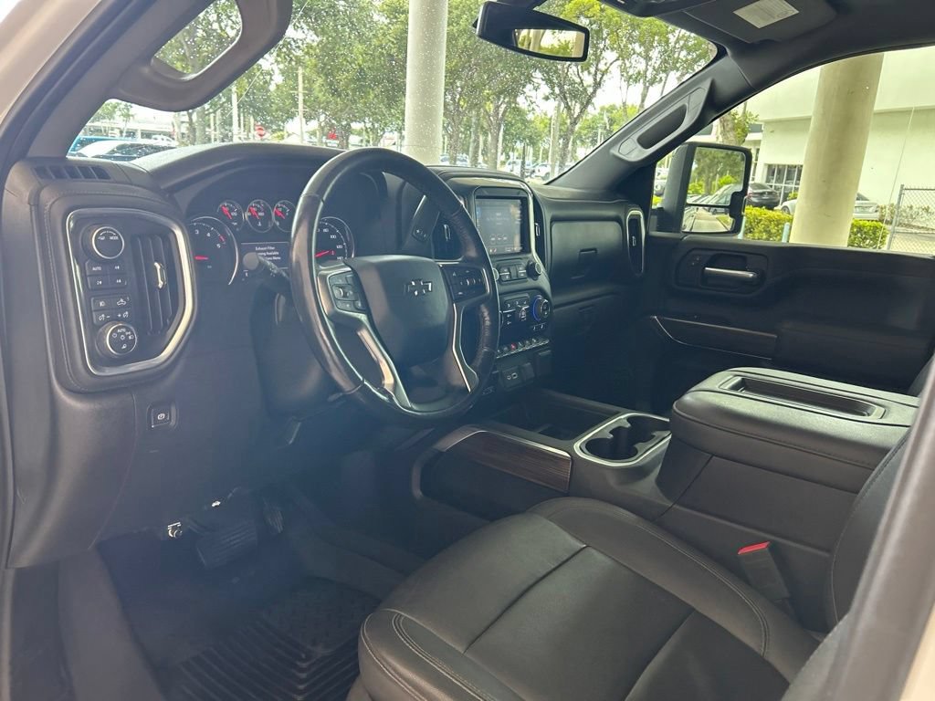 Used 2022 Chevrolet Silverado 3500 LT w/ All Star Edition AWD/4WD image 7