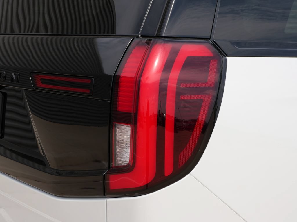 New 2026 Ford Expedition Platinum w/ Stealth Appearance Package AWD/4WD image 9