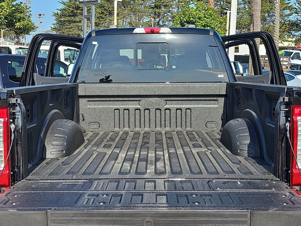 New 2026 Ford F250 Lariat w/ Black Appearance Package image 12