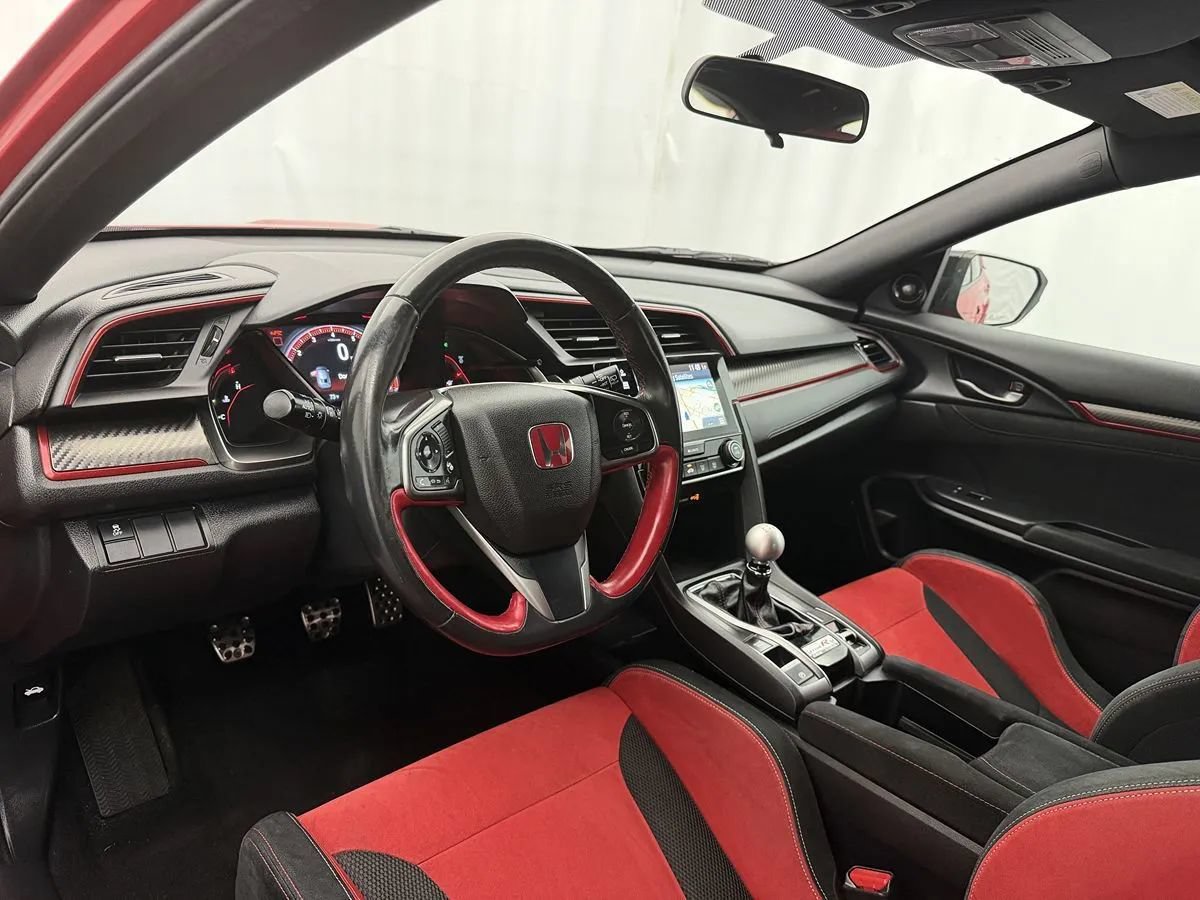 Used 2018 Honda Civic Type R image 8