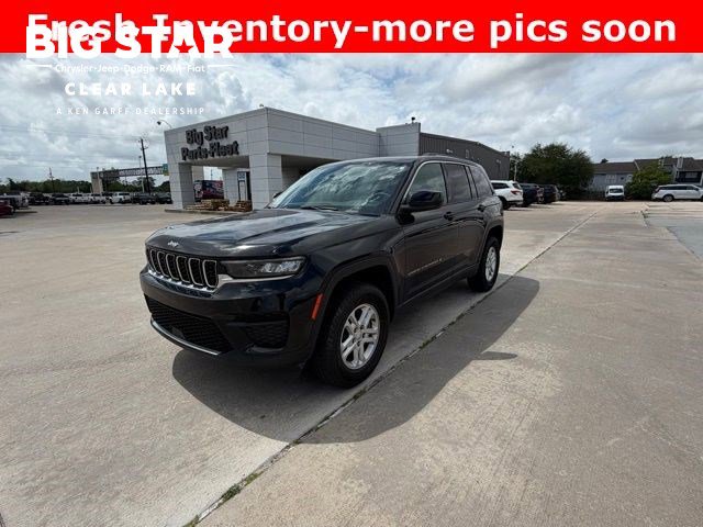Used 2023 Jeep Grand Cherokee Laredo w/ Luxury Tech Group I