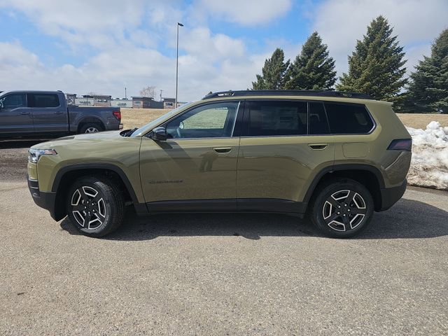 New 2026 Jeep Cherokee Laredo image 2