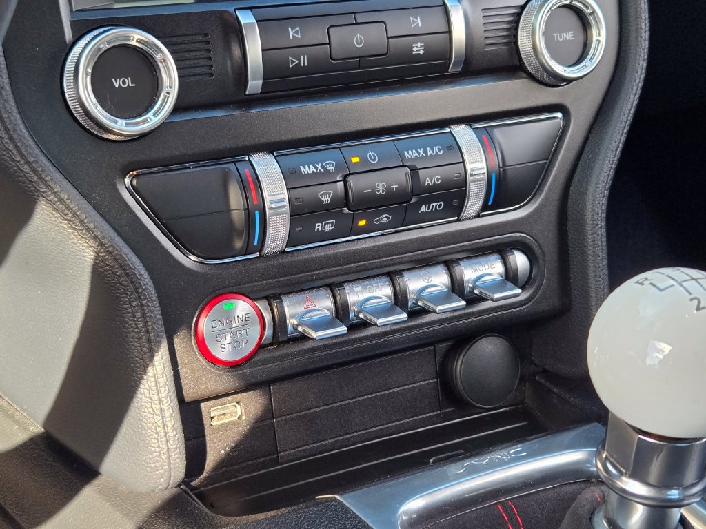 Used 2020 Ford Mustang GT w/ Performance Package - Level 2 RWD image 33