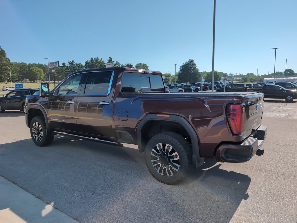 Used 2024 GMC Sierra 2500 Denali Ultimate AWD/4WD image 6