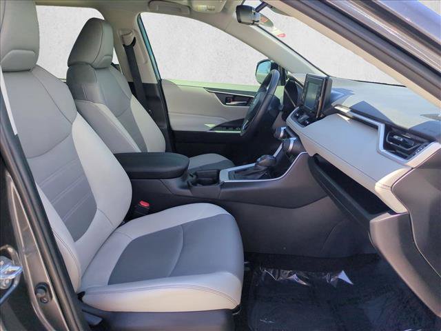 Certified 2021 Toyota RAV4 XLE Premium FWD image 21