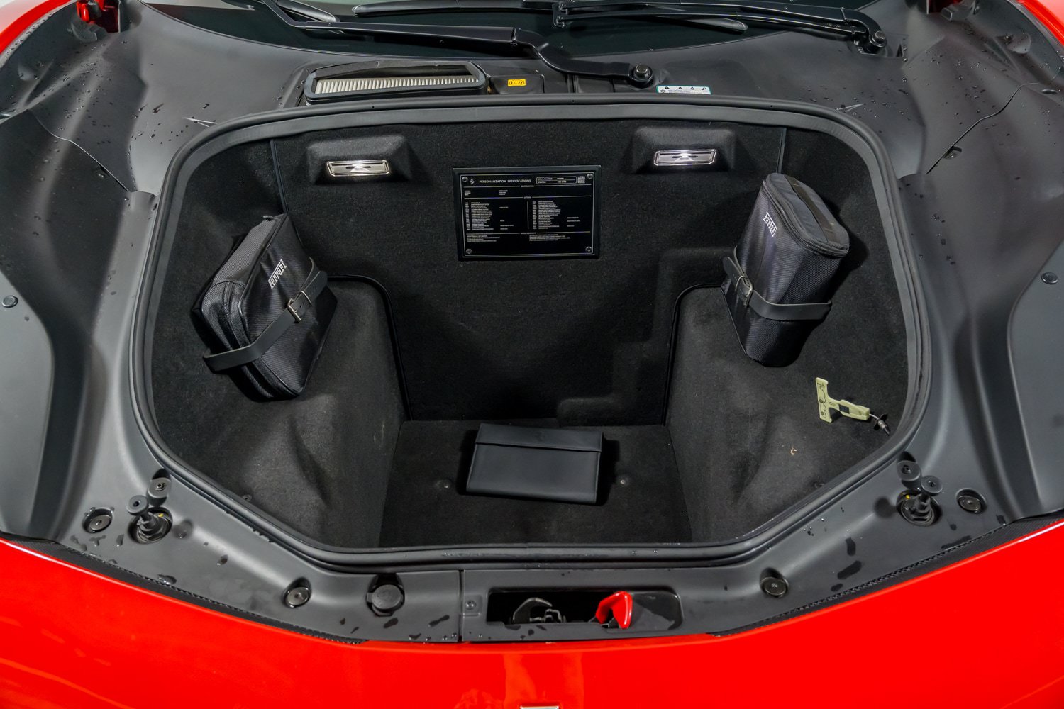 Used 2018 Ferrari 488 GTB RWD image 38