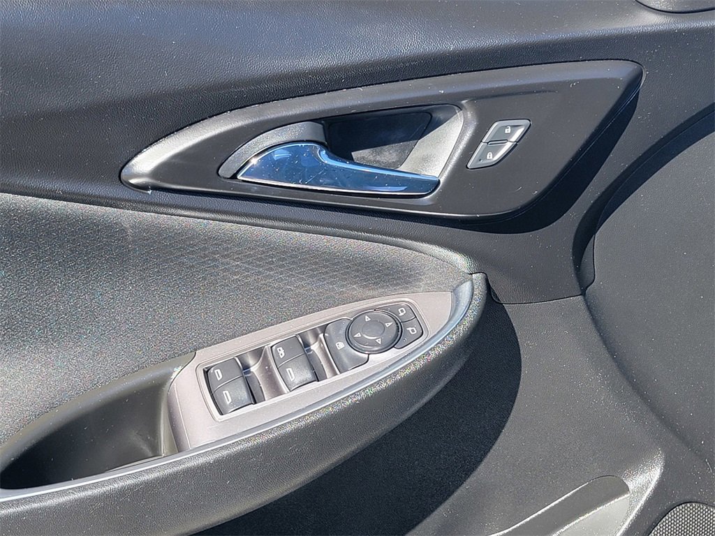 Used 2020 Chevrolet Malibu LT image 15