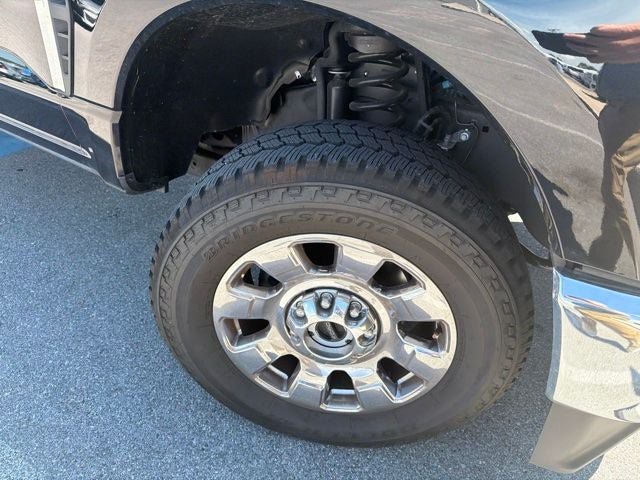 Used 2025 Ford F350 Lariat w/ Lariat Ultimate Package AWD/4WD image 16