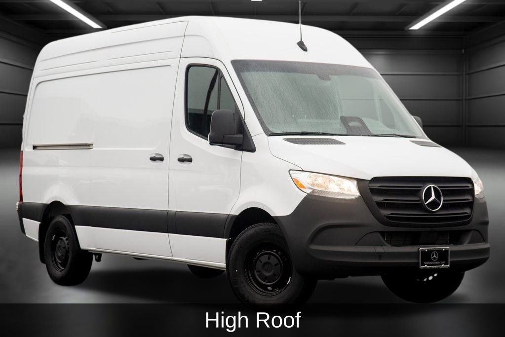 Used 2025 Mercedes-Benz Sprinter 2500 image 3