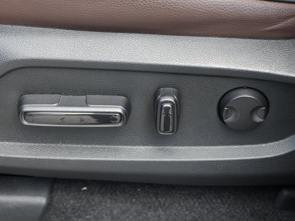 Used 2023 Honda Pilot Elite image 16