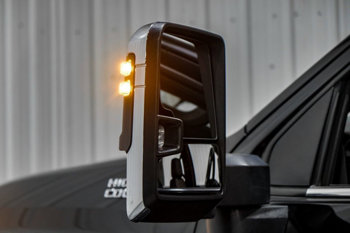 Used 2024 Chevrolet Silverado 2500 High Country w/ High Country Premium Package image 40