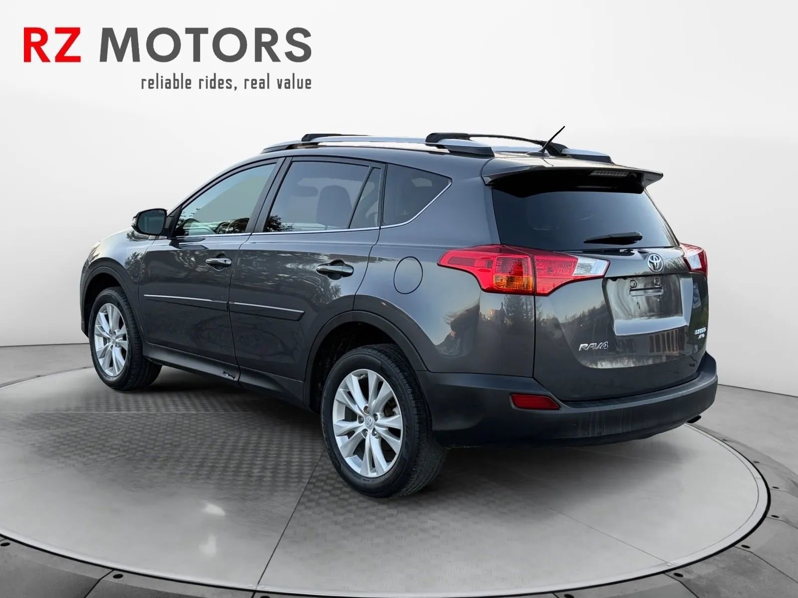 Used 2013 Toyota RAV4 Limited AWD/4WD image 3