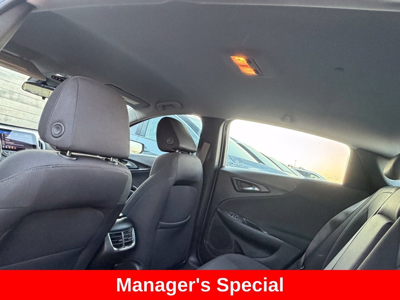 Used 2025 Chevrolet Malibu LT FWD image 30