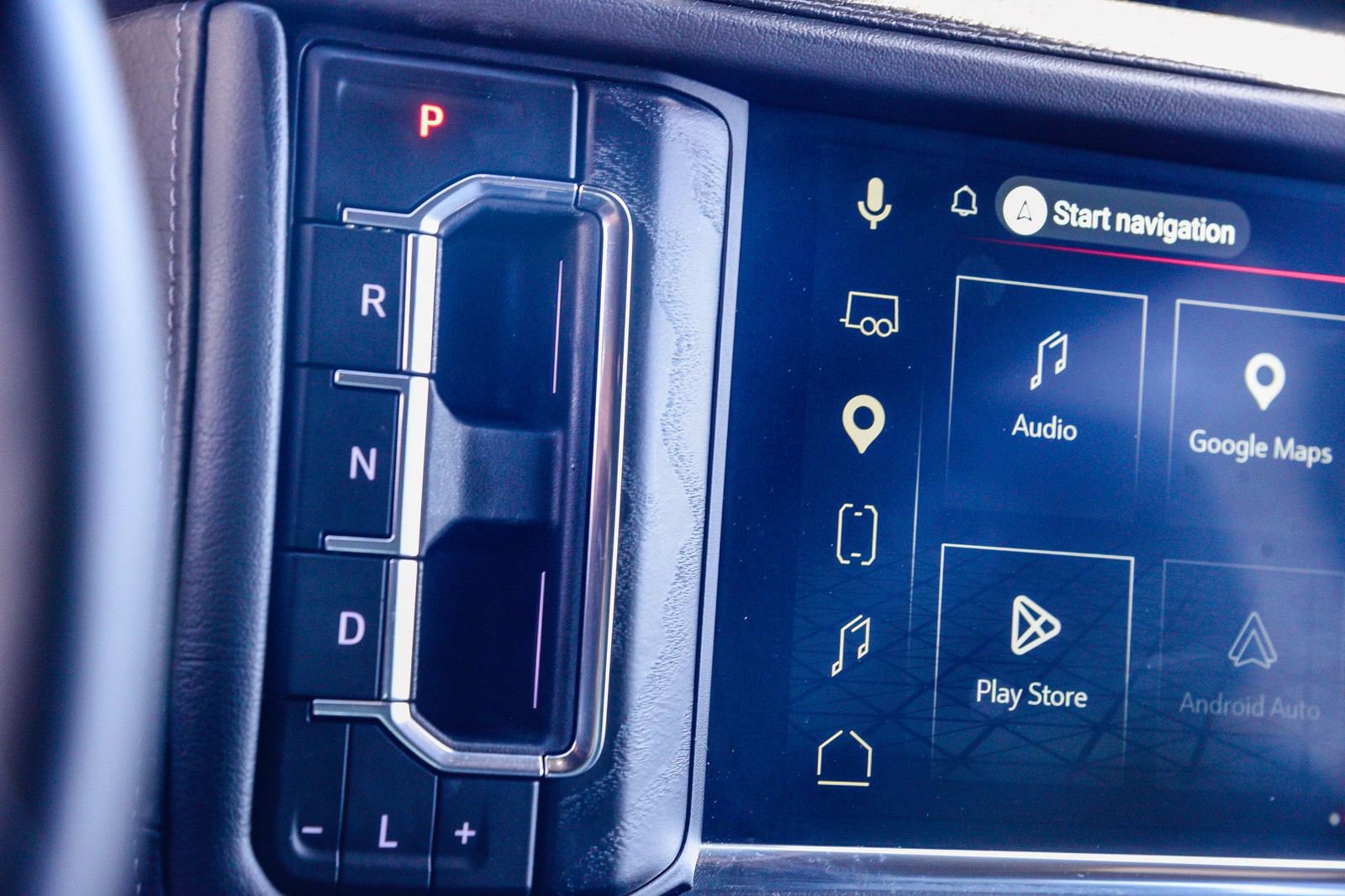 Used 2024 GMC Yukon Denali image 23