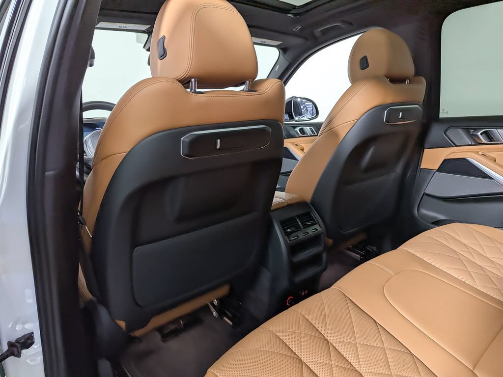 Certified 2024 BMW X5 xDrive40i w/ M Sport Package AWD/4WD image 48