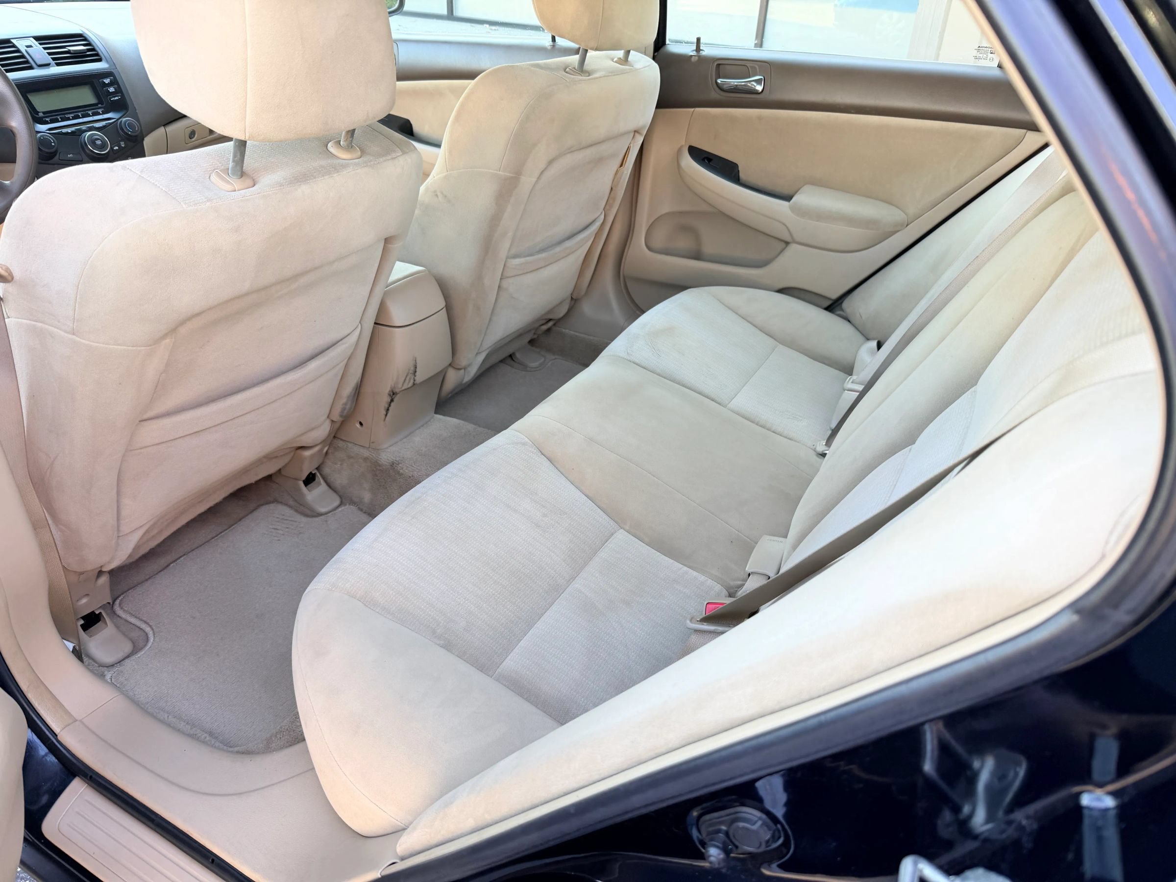 Used 2005 Honda Accord LX image 10