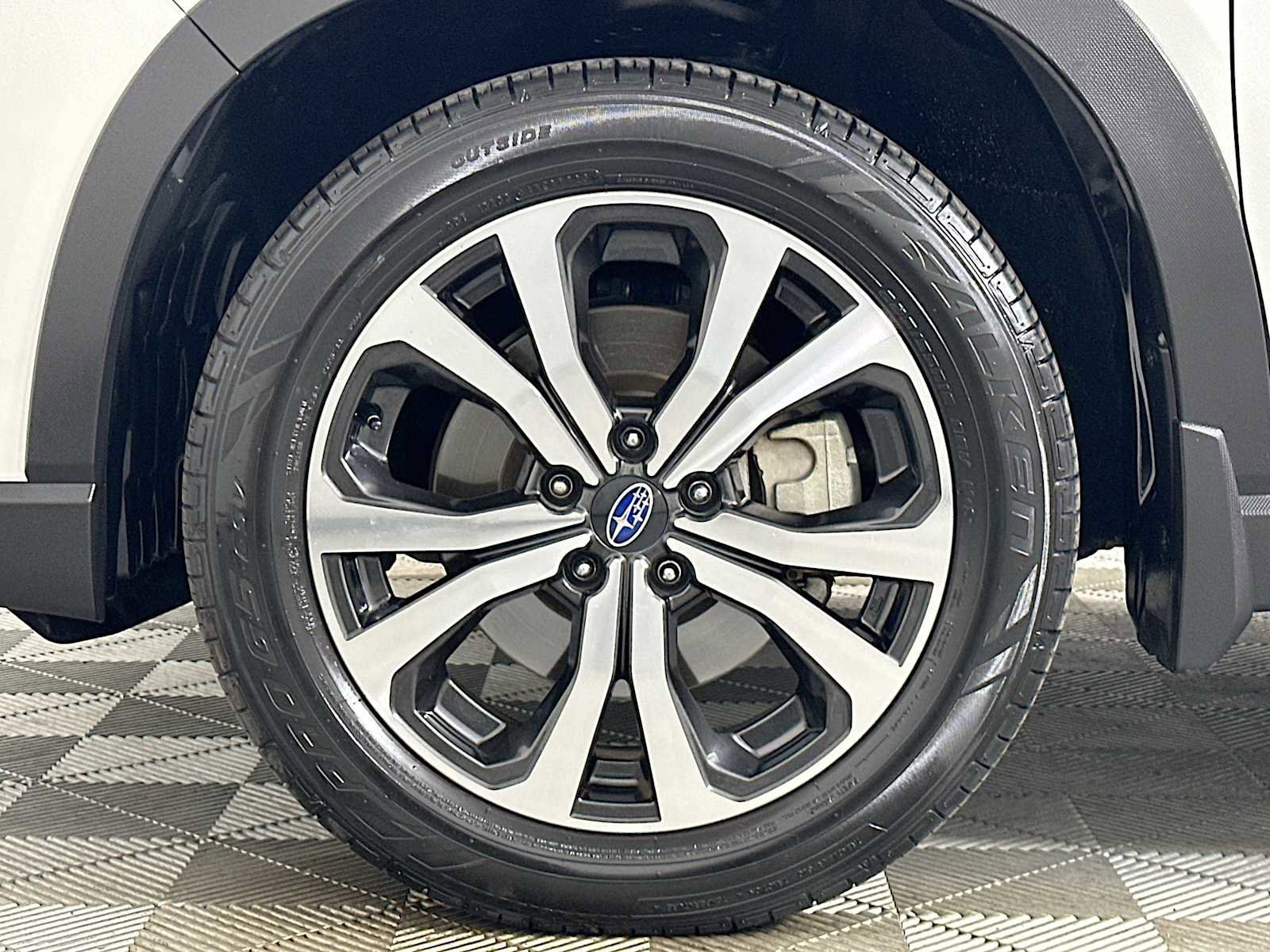 Certified 2020 Subaru Forester Limited w/ Popular Package #3 image 30