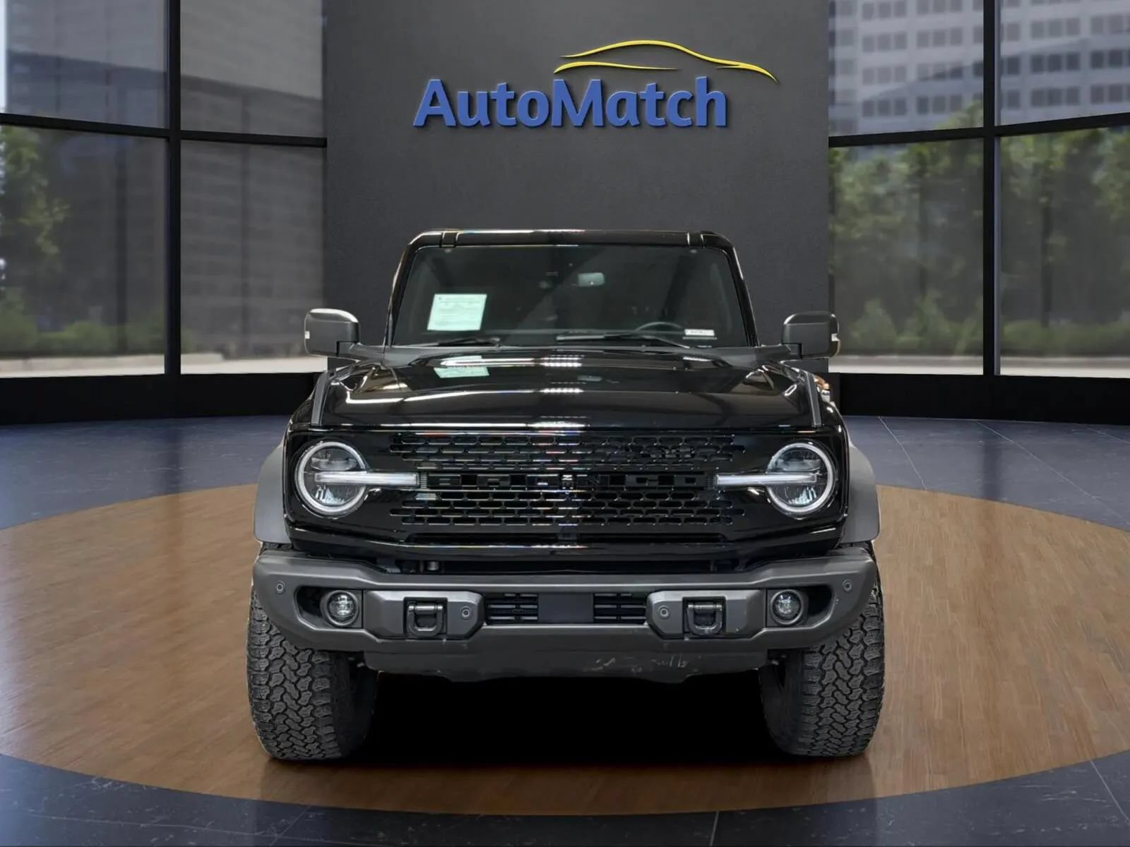 Used 2025 Ford Bronco Badlands AWD/4WD image 3