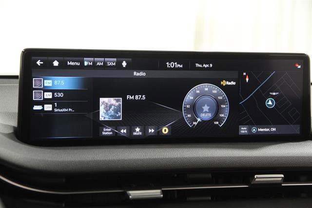 Certified 2024 Genesis GV70 2.5T w/ Select Package image 11