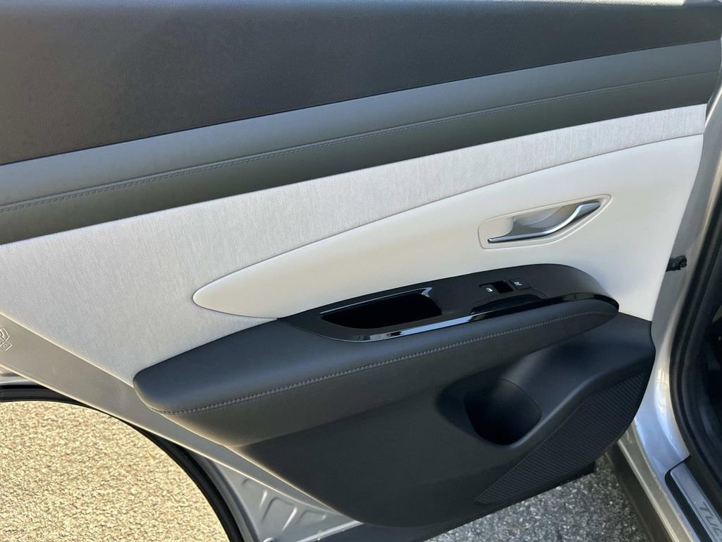 New 2026 Hyundai Tucson Limited image 21