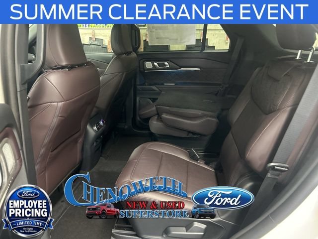 New 2025 Ford Explorer Platinum w/ Ultimate Package AWD/4WD image 18