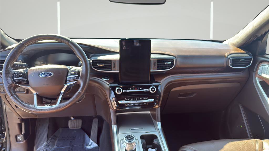 Used 2022 Ford Explorer King Ranch w/ Premium Technology Package AWD/4WD image 16