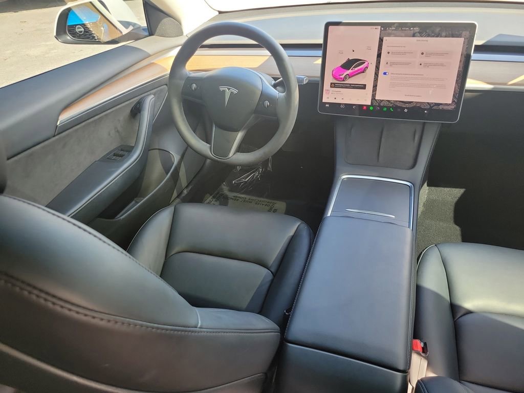 Used 2022 Tesla Model 3 Standard Range RWD image 16