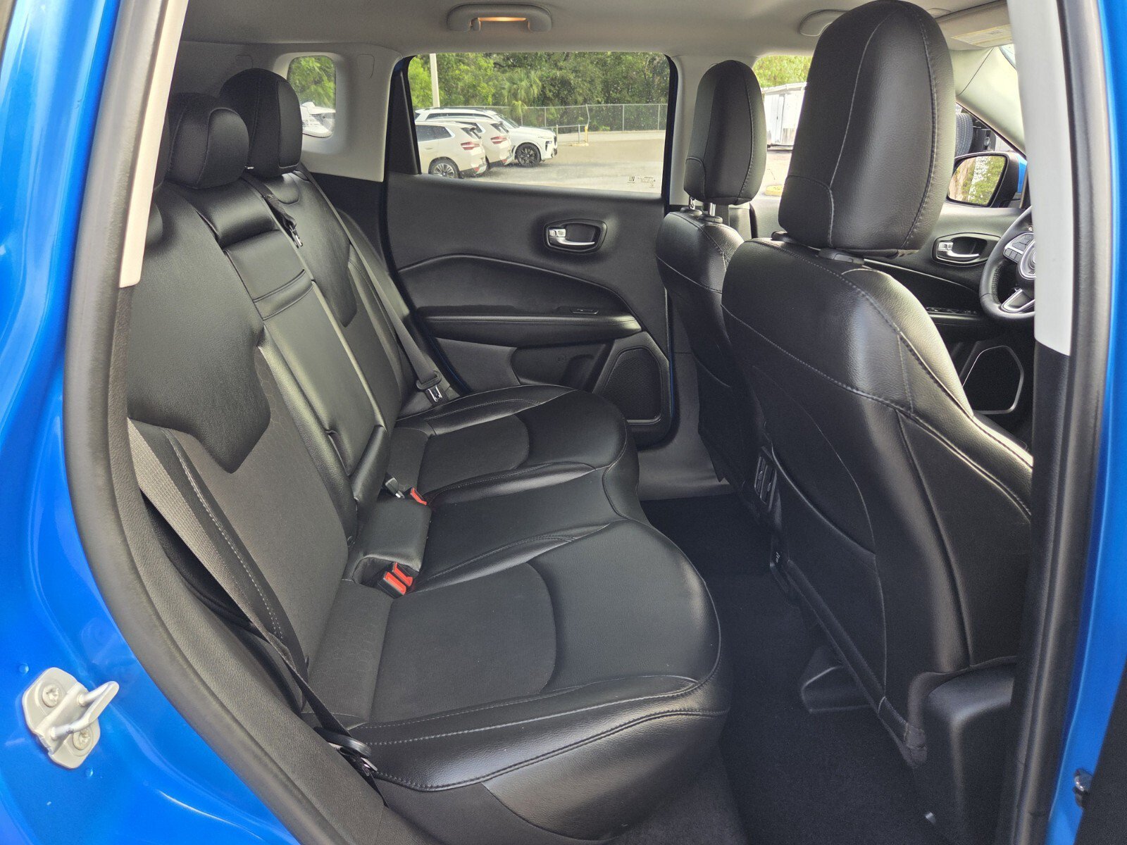 Used 2020 Jeep Compass Latitude FWD image 15
