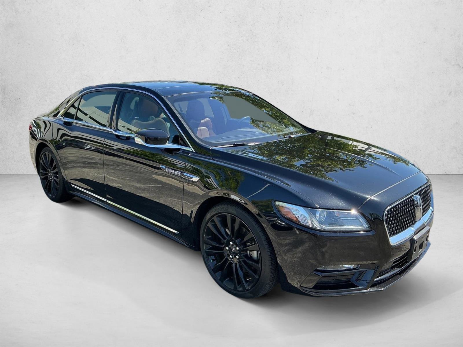 Used 2020 Lincoln Continental Reserve AWD/4WD image 3