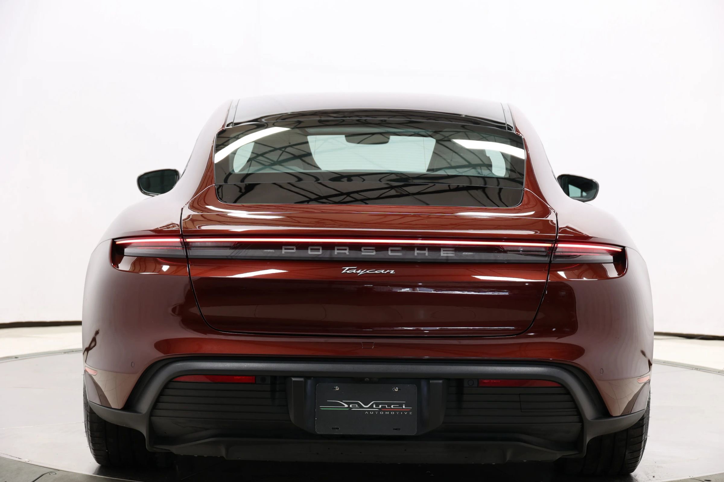 Used 2022 Porsche Taycan image 45