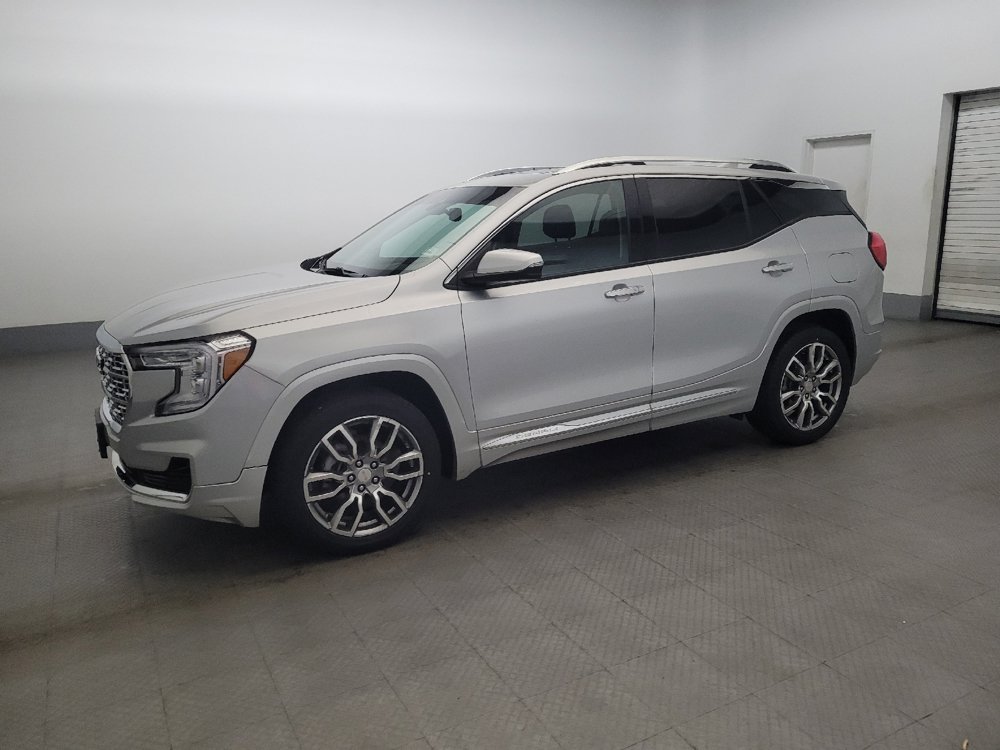 Used 2022 GMC Terrain Denali AWD/4WD image 2