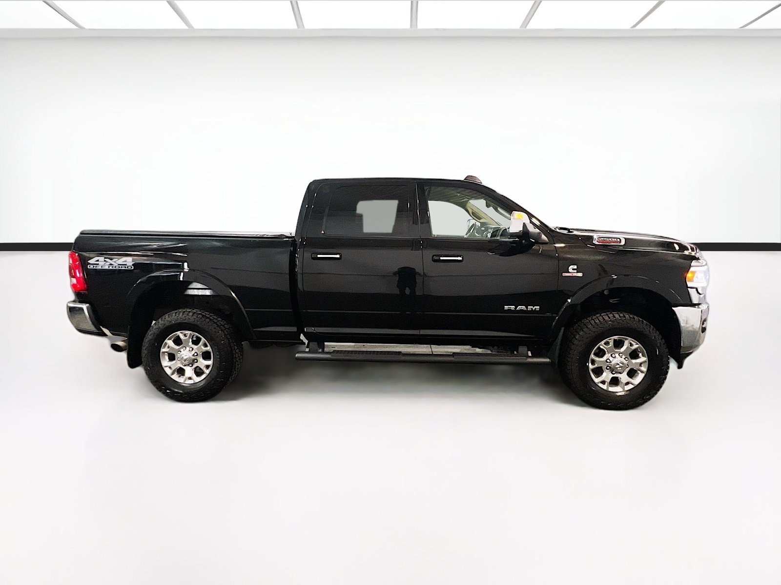 Used 2019 RAM 2500 Laramie AWD/4WD image 23