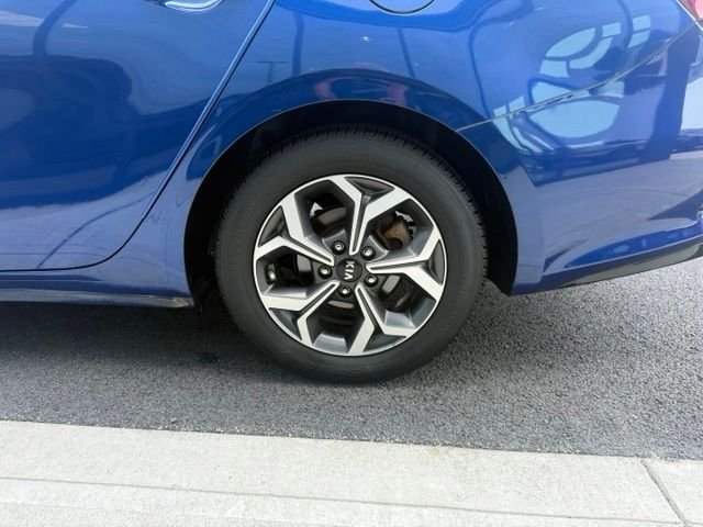 Used 2020 Kia Forte LXS FWD image 9