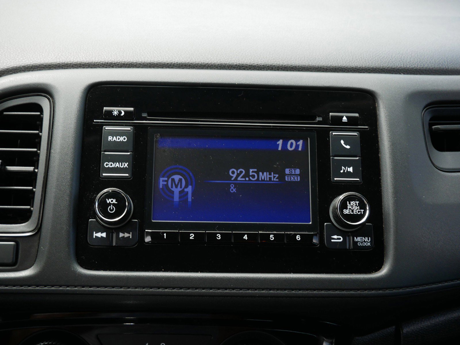 Used 2016 Honda HR-V LX image 17