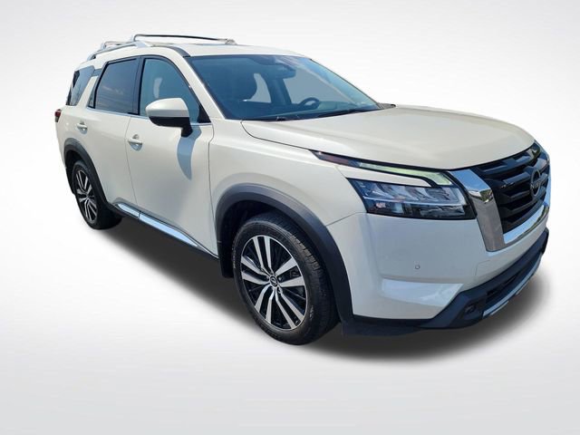 Used 2023 Nissan Pathfinder Platinum w/ Cargo Package image 7