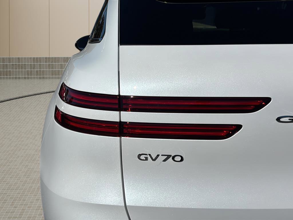 Certified 2026 Genesis GV70 2.5T image 44